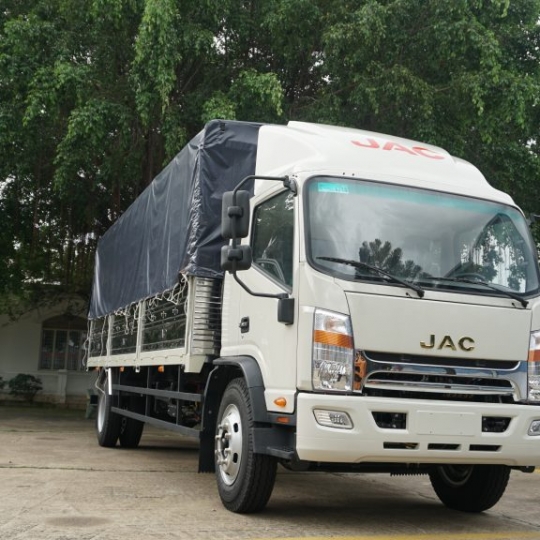 JAC N800S PLUS 8T THÙNG BẠT ĐỘNG CƠ CUMMINS